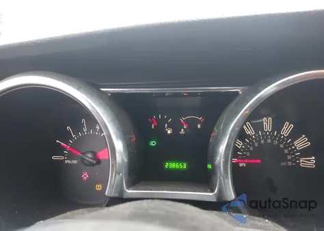 2009 Ford Mustang V6/V6 Premium z USA, uszkodzony, nr VIN 1ZVHT80N595104310